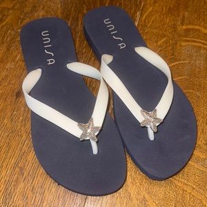 NWOT Unisa Starfish Flip Flops SIZE 7